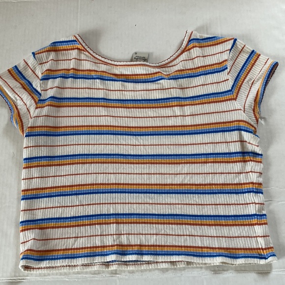 American Rag Crop Tee 💛 - Picture 4 of 5